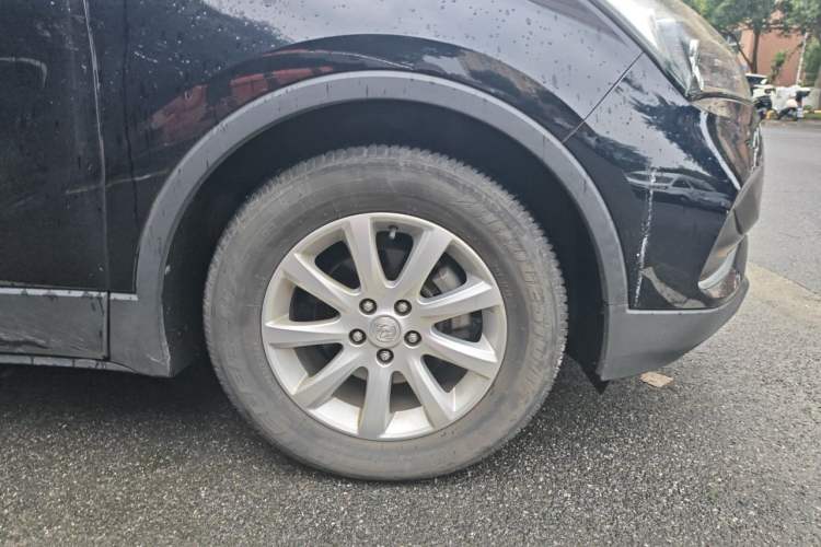 Used Buick Envision 2021 532T Two-Wheel-Drive Elite Version Right Front Wheel Hub