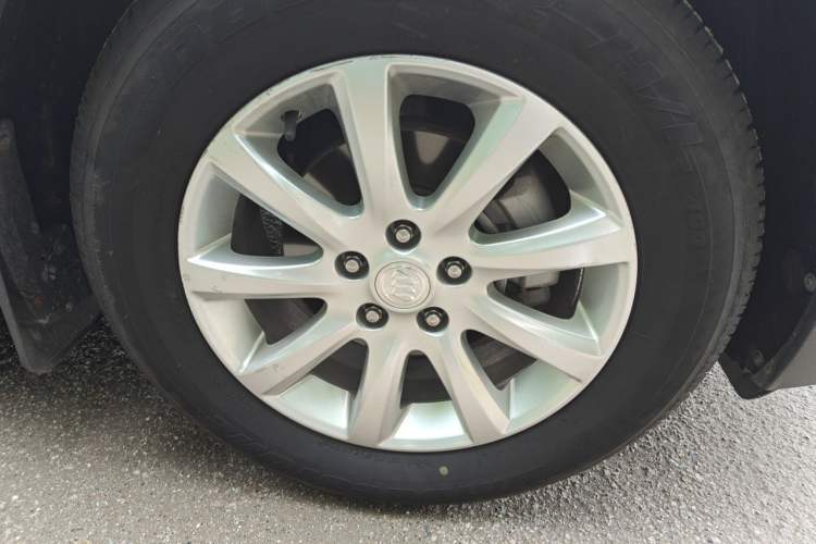 Used Buick Envision 2021 532T Two-Wheel-Drive Elite Version Right Front Wheel Hub