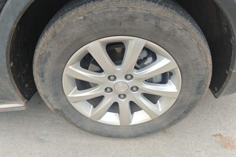 Used Buick Envision 2021 532T Two-Wheel-Drive Elite Version Right Front Wheel Hub