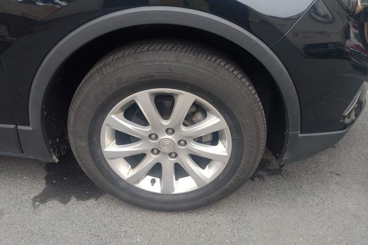 Used Buick Envision 2021 532T Two-Wheel-Drive Elite Version Right Front Wheel Hub