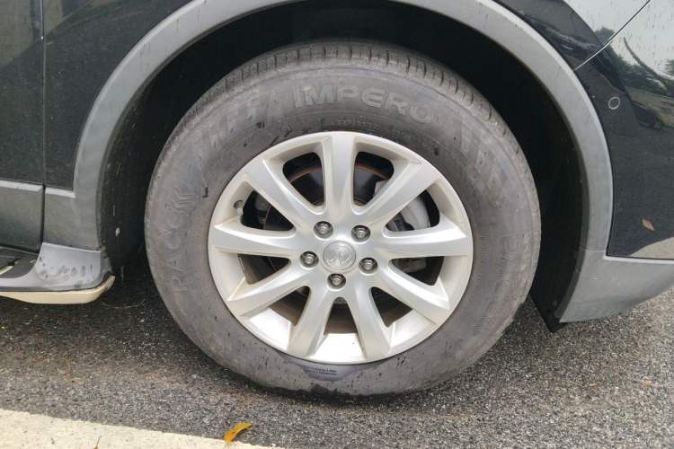 Used Buick Envision 2021 532T Two-Wheel-Drive Luxury Version Right Front Wheel Hub
