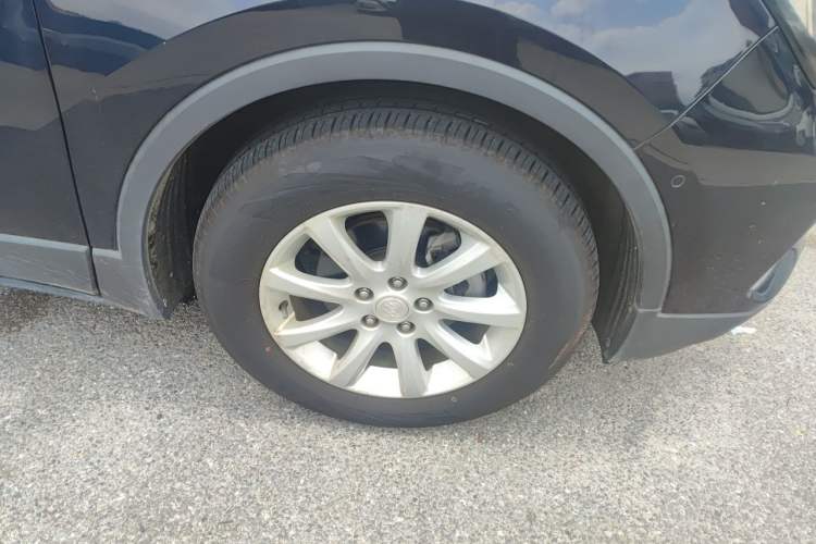 Used Buick Envision 2021 532T Two-Wheel-Drive Luxury Version Right Front Wheel Hub