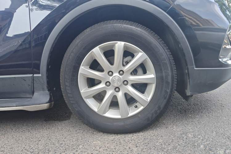 Used Buick Envision 2021 532T Two-Wheel-Drive Elite Version Right Front Wheel Hub