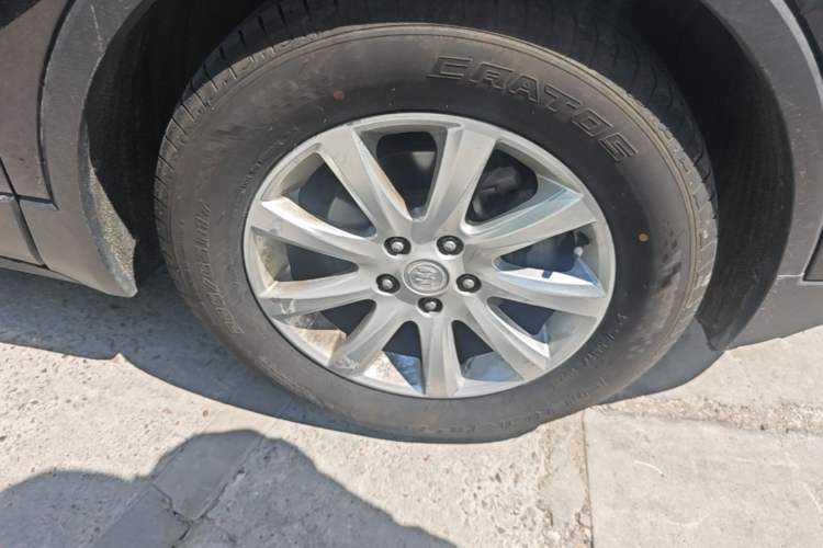 Used Buick Envision 2021 532T Two-Wheel-Drive Elite Version Right Front Wheel Hub