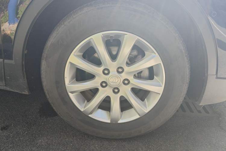 Used Buick Envision 2021 532T Two-Wheel-Drive Luxury Version Right Front Wheel Hub