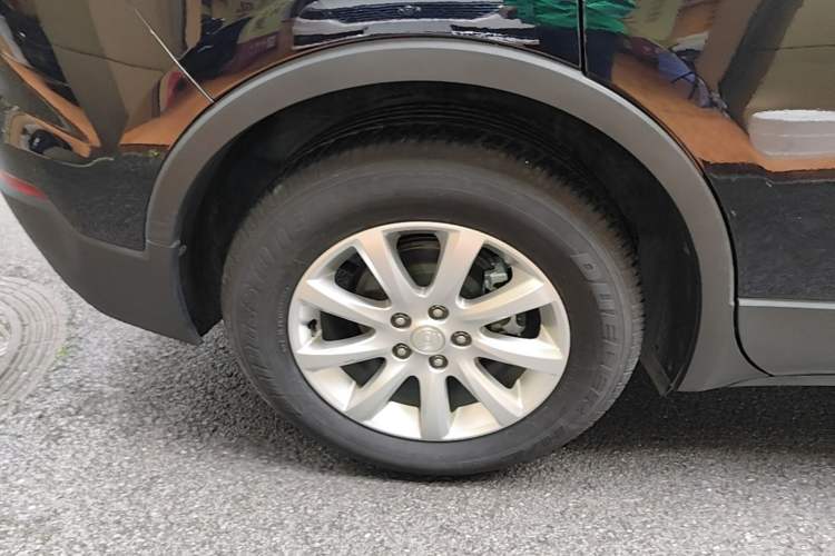 Used Buick Envision 2021 532T Two-Wheel-Drive Leading Version Right Rear Wheel Hub