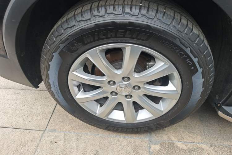Used Buick Envision 2021 532T Two-Wheel-Drive Elite Version Right Rear Wheel Hub