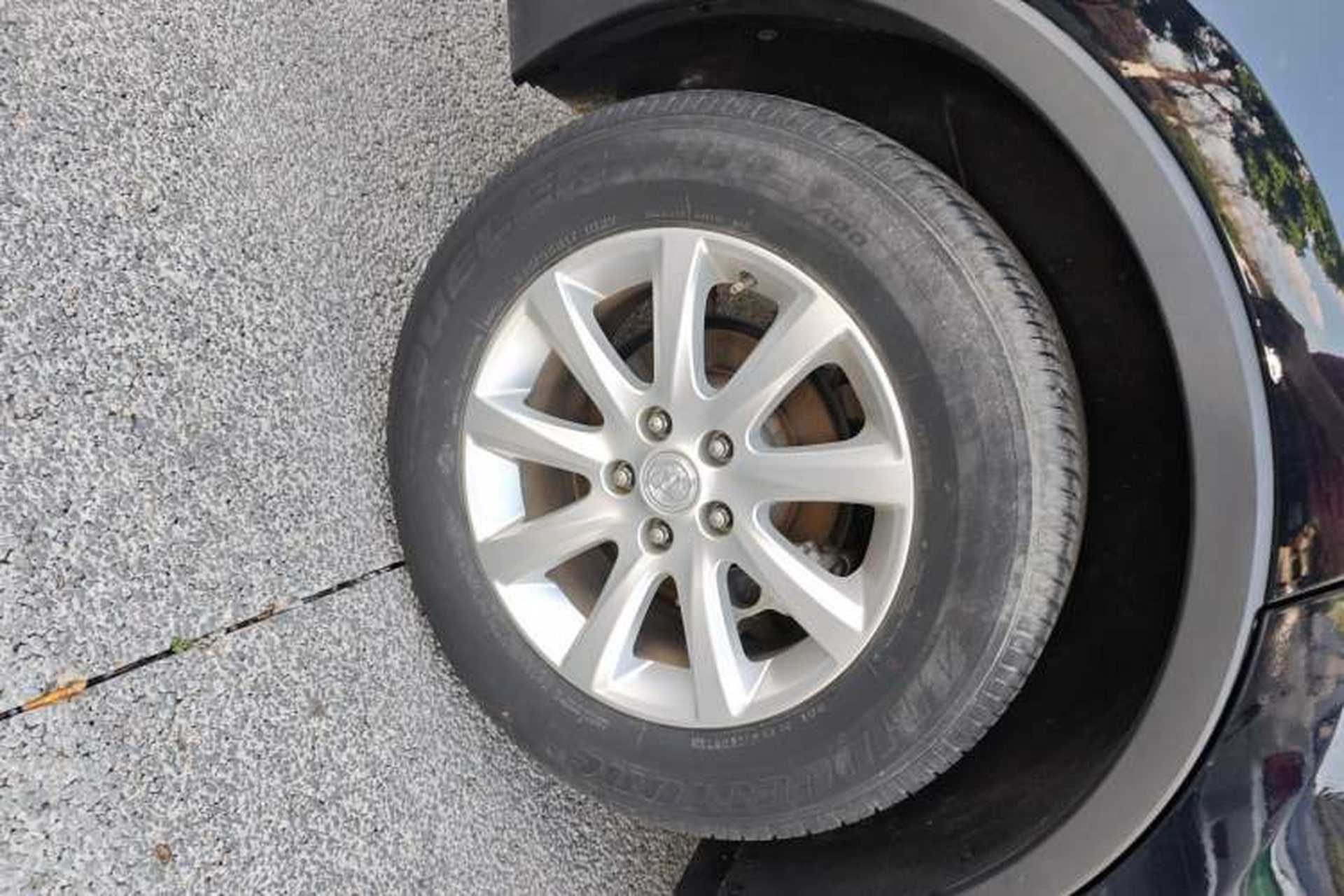 Used Buick Envision 2021 532T Two-Wheel-Drive Luxury Version Right Rear Wheel Hub