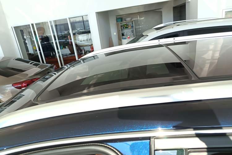 Used Buick Envision 2021 532T Two-Wheel-Drive Luxury Version Roof