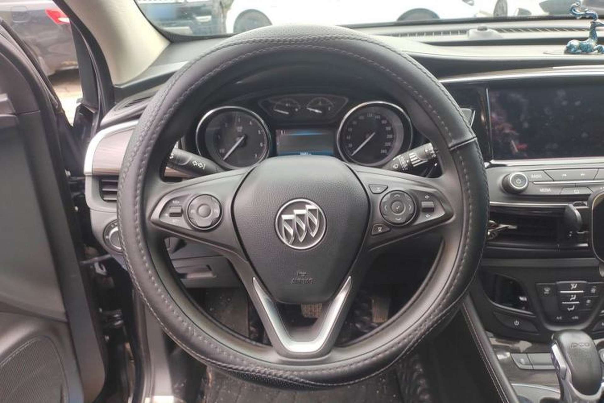 Used Buick Envision 2021 532T Two-Wheel-Drive Leading Version Steering Wheel