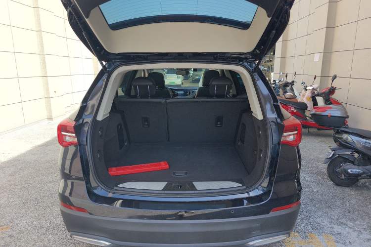 Used Buick Envision 2021 532T Two-Wheel-Drive Elite Version Trunk