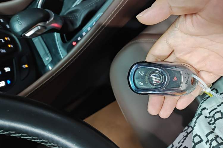 Used Buick Envision 2021 532T Two-Wheel-Drive Luxury Version Vehicle Key