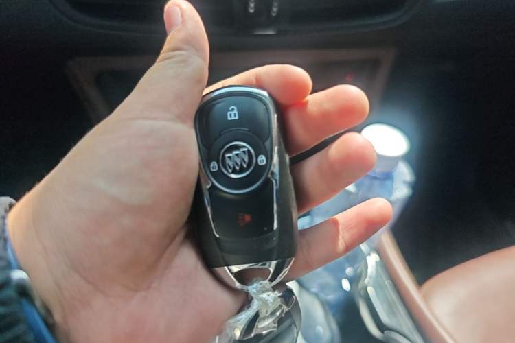 Used Buick Envision 2021 532T Two-Wheel-Drive Elite Version Vehicle Key