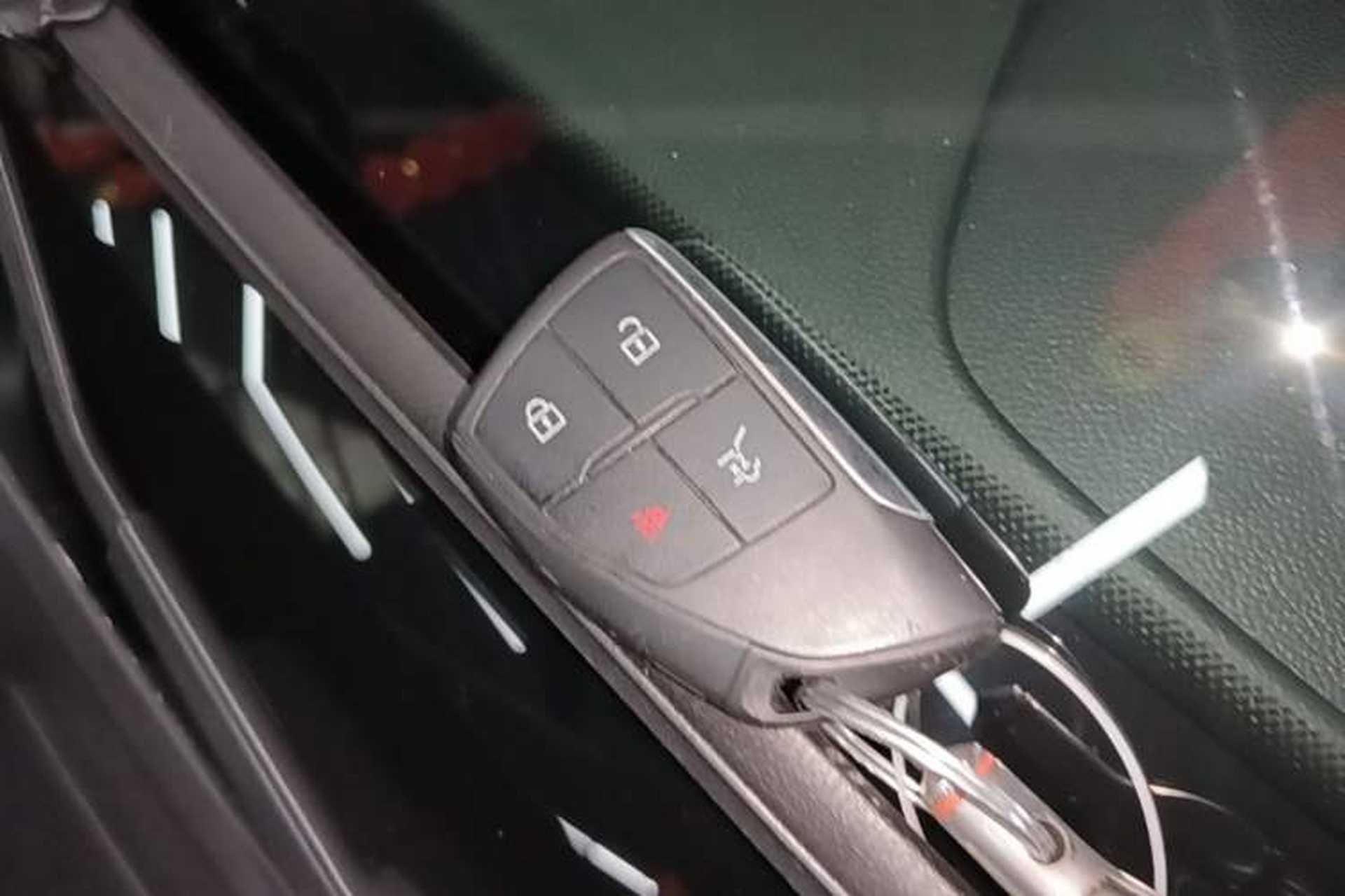 Used Buick Envision 2021 Encore Plus 652T Five-Seat Luxury Model Vehicle Key