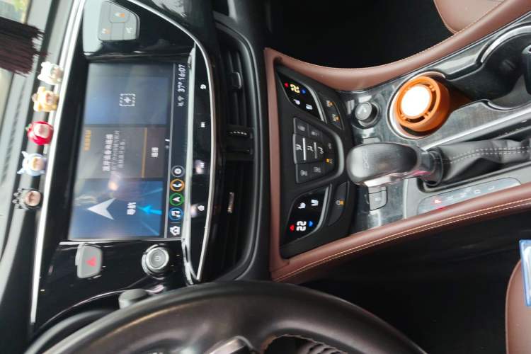 Used Buick Envision 2021 532T Two-Wheel-Drive Luxury Version Audio And AC Panel