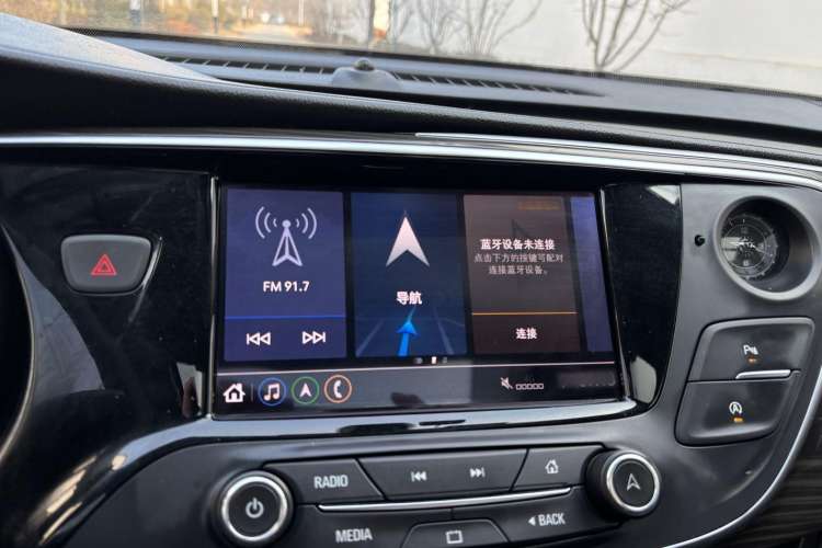 Used Buick Envision 2021 532T Two-Wheel-Drive Leading Version Audio And AC Panel