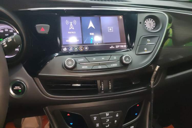 Used Buick Envision 2021 532T Two-Wheel-Drive Leading Version Audio And AC Panel