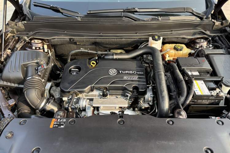 Used Buick Envision 2021 532T Two-Wheel-Drive Leading Version Engine Bay