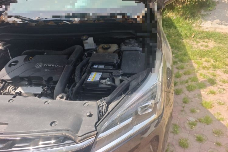 Used Buick Envision 2021 532T Two-Wheel-Drive Elite Version Engine Bay Left