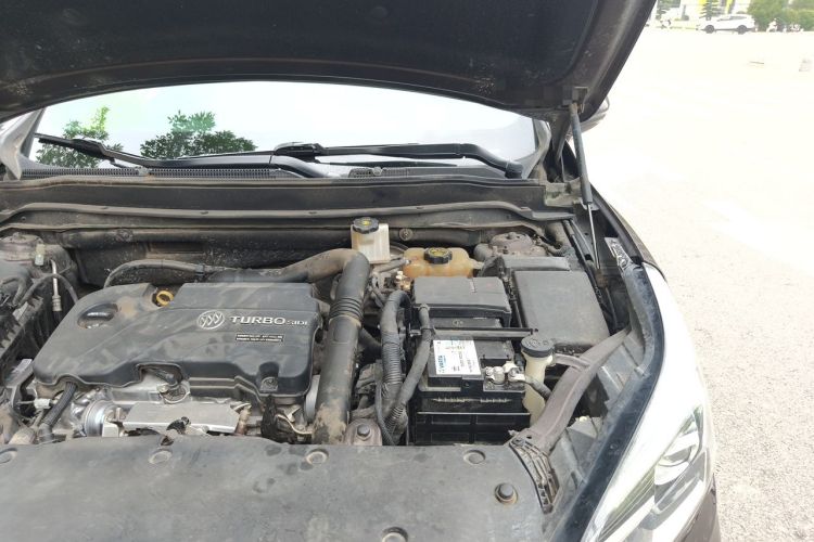 Used Buick Envision 2021 532T Two-Wheel-Drive Elite Version Engine Bay Left