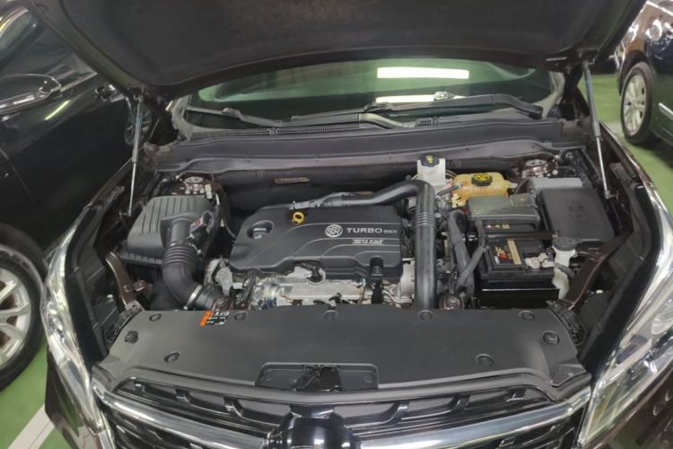 Used Buick Envision 2021 532T Two-Wheel-Drive Luxury Version Engine Bay