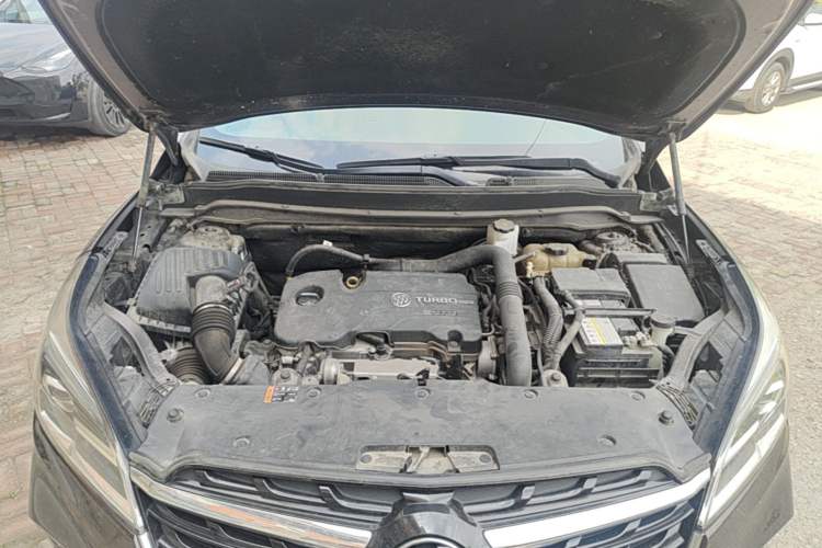 Used Buick Envision 2021 532T Two-Wheel-Drive Elite Version Engine Bay