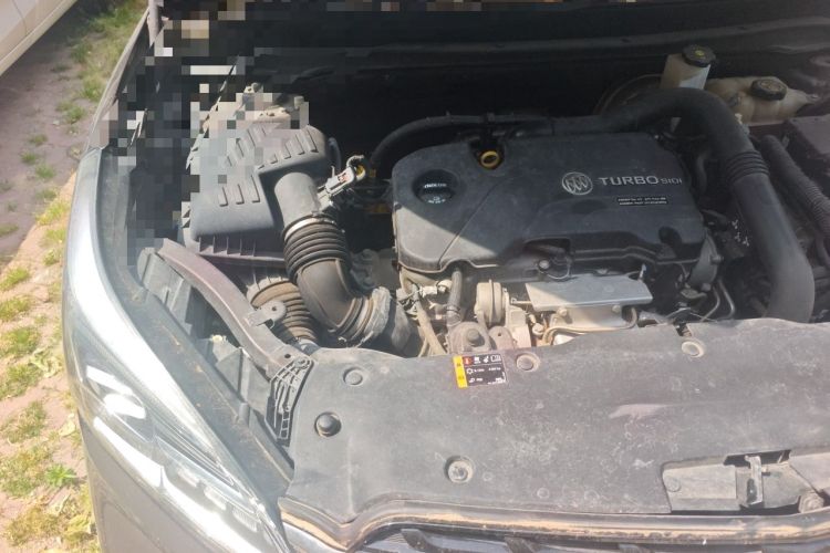 Used Buick Envision 2021 532T Two-Wheel-Drive Elite Version Engine Bay Right
