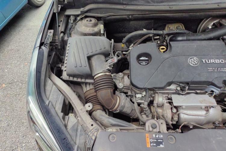 Used Buick Envision 2021 532T Two-Wheel-Drive Elite Version Engine Bay Right