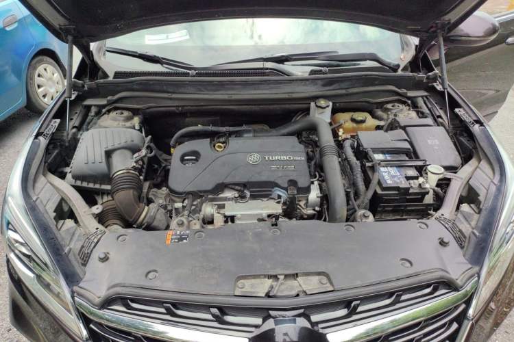 Used Buick Envision 2021 532T Two-Wheel-Drive Elite Version Engine Bay