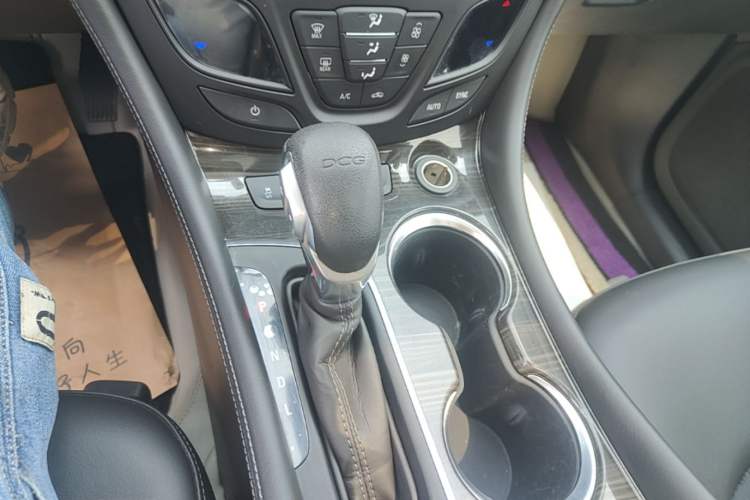 Used Buick Envision 2021 532T Two-Wheel-Drive Leading Version Gear Lever