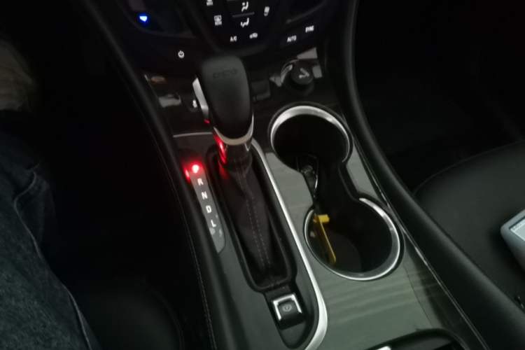 Used Buick Envision 2021 532T Two-Wheel-Drive Leading Version Gear Lever