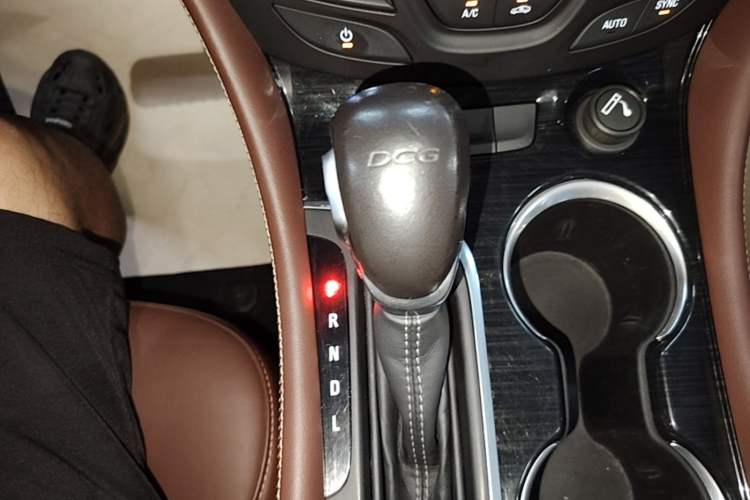 Used Buick Envision 2021 532T Two-Wheel-Drive Luxury Version Gear Lever