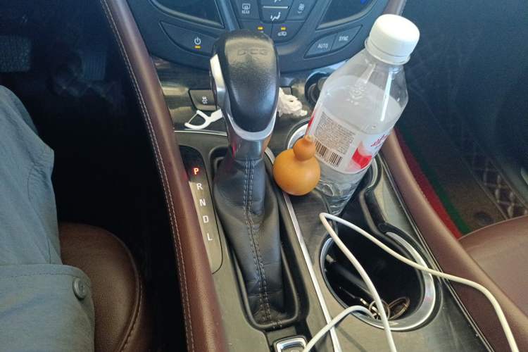 Used Buick Envision 2021 532T Two-Wheel-Drive Elite Version Gear Lever