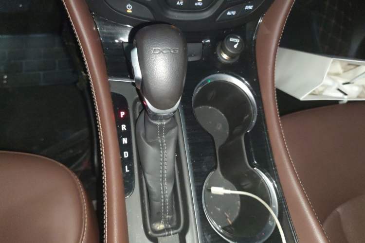 Used Buick Envision 2021 532T Two-Wheel-Drive Luxury Version Gear Lever