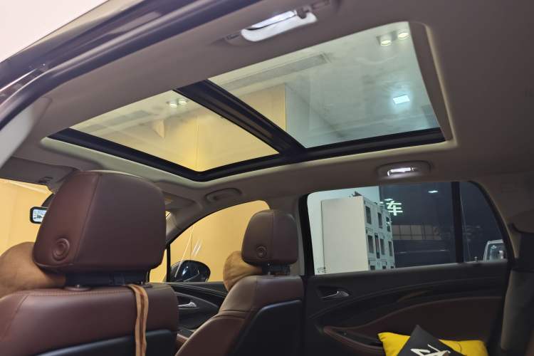 Used Buick Envision 2021 532T Two-Wheel-Drive Luxury Version Headliner