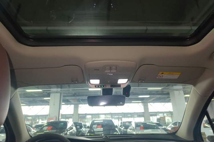 Used Buick Envision 2021 532T Two-Wheel-Drive Luxury Version Headliner