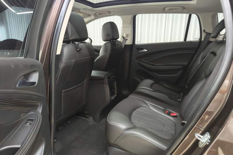 Used Buick Envision 2021 532T Two-Wheel-Drive Leading Version Interior 2