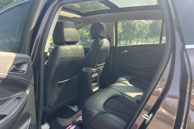 Used Buick Envision 2021 532T Two-Wheel-Drive Leading Version Interior 4