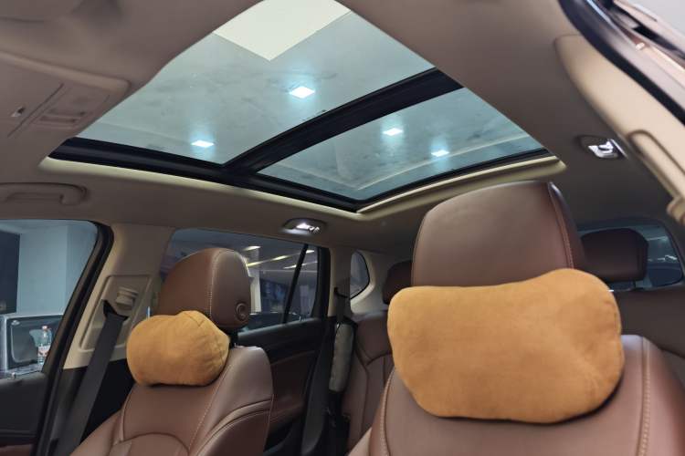 Used Buick Envision 2021 532T Two-Wheel-Drive Luxury Version Interior 4