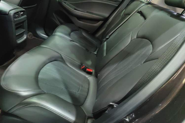 Used Buick Envision 2021 532T Two-Wheel-Drive Leading Version Interior 4