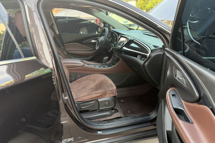 Used Buick Envision 2021 532T Two-Wheel-Drive Elite Version Interior 5
