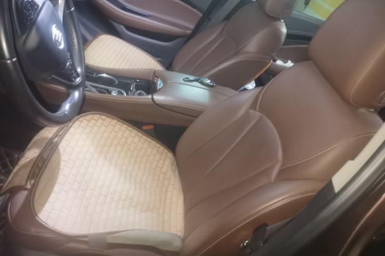 Used Buick Envision 2021 Encore Plus 652T Five-Seat All-Wheel-Drive Luxury Model Left Front Seat