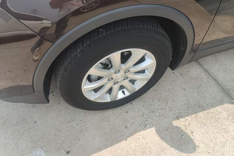 Used Buick Envision 2021 532T Two-Wheel-Drive Leading Version Left Front Wheel Hub