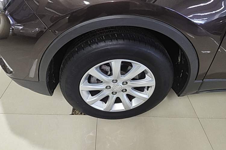 Used Buick Envision 2021 532T Two-Wheel-Drive Elite Version Left Front Wheel Hub