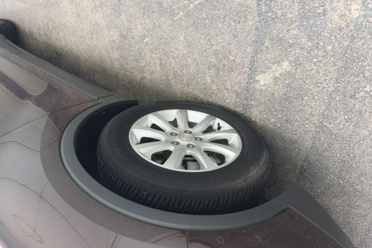 Used Buick Envision 2021 532T Two-Wheel-Drive Luxury Version Left Front Wheel Hub