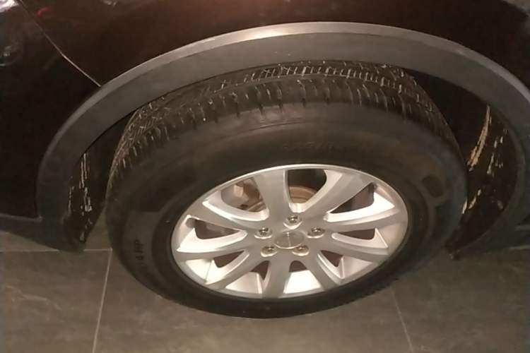 Used Buick Envision 2021 532T Two-Wheel-Drive Elite Version Left Front Wheel Hub