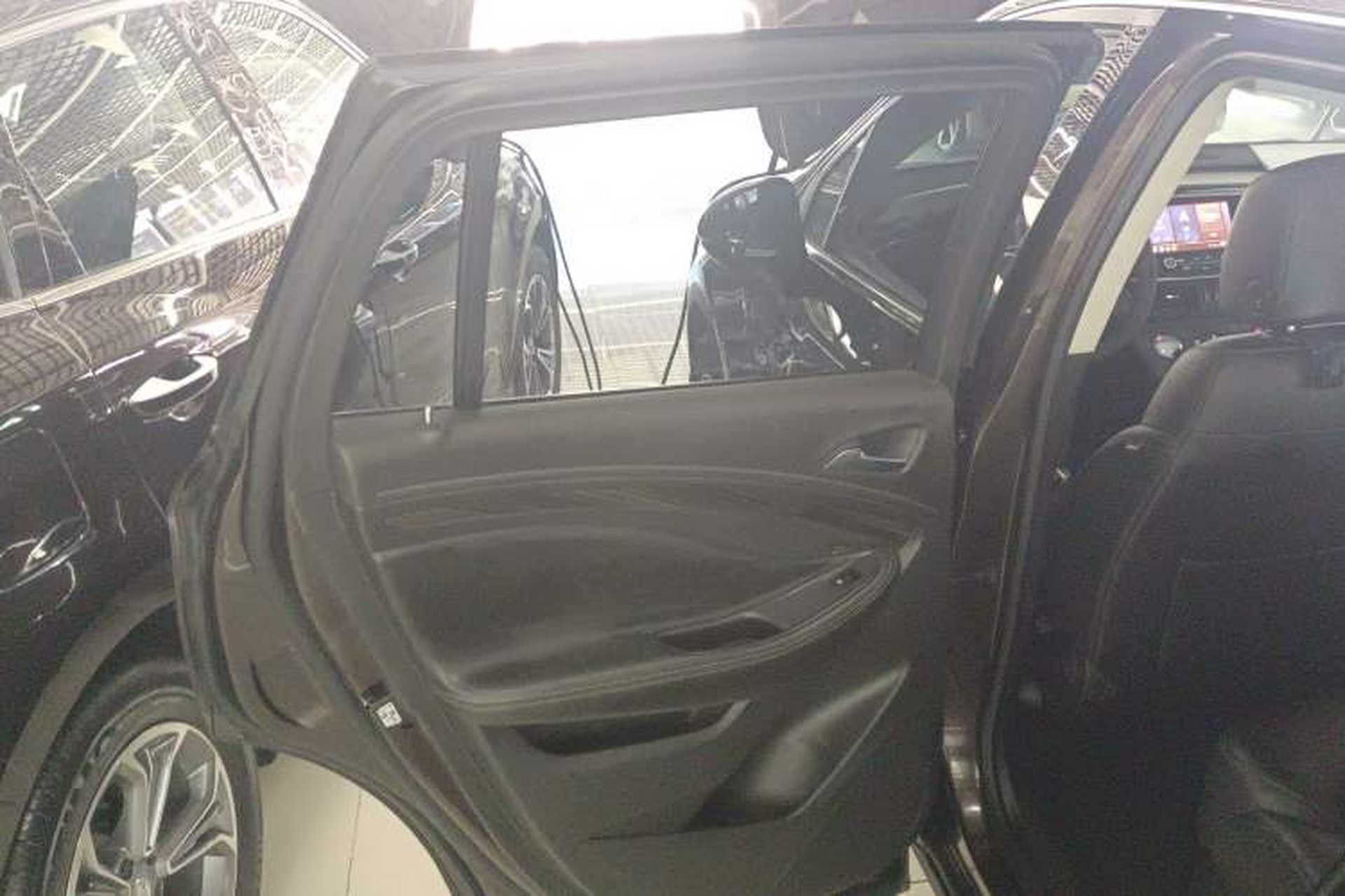 Used Buick Envision 2021 532T Two-Wheel-Drive Leading Version Left Rear Door Interior