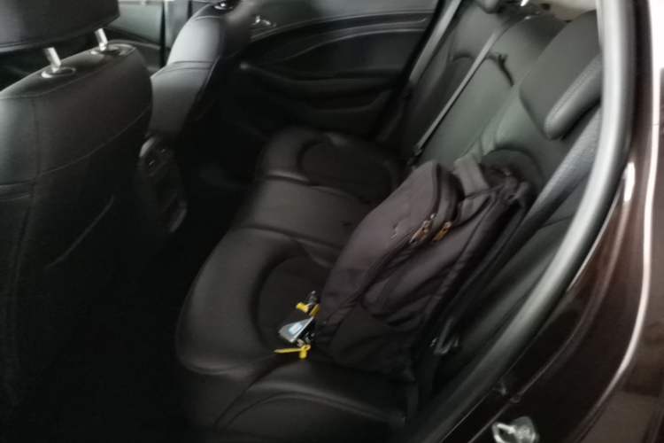 Used Buick Envision 2021 532T Two-Wheel-Drive Leading Version Left Rear Seat