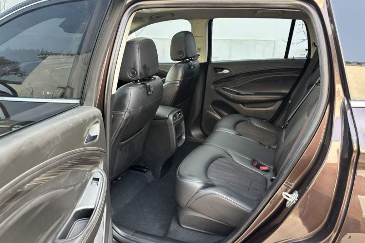 Used Buick Envision 2021 532T Two-Wheel-Drive Leading Version Left Rear Seat