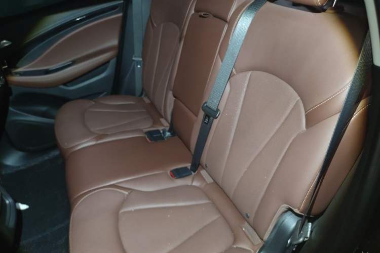 Used Buick Envision 2021 532T Two-Wheel-Drive Luxury Version Left Rear Seat